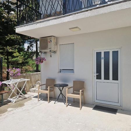 Studio Apartman Happy Home Тиват Экстерьер фото